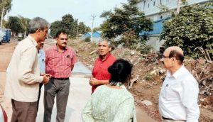 एफएमडीए के सीईओ सुधीर राजपाल ने शनिवार को शहर में चल रही सड़क निर्माण परियोजनाओं का निरीक्षण किया