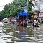 देश के कई हिस्सों में बाढ़ जैसे हालात: दिल्ली-NCR में लगातार बारिश से जगह-जगह जलभराव; इटावा में 4 बच्चों की मौत