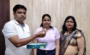 केसीएम वर्ल्ड स्कूल की कीर्ति ने एमबीबीएस की परीक्षा में पूरे देश में ली 17 वीं रैंक